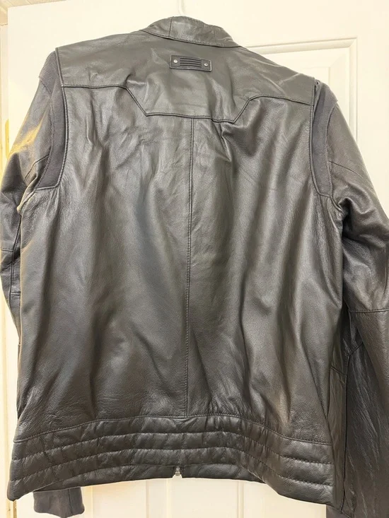 Puma x Ferrari - Black Leather Jacket - Picture 3 of 6